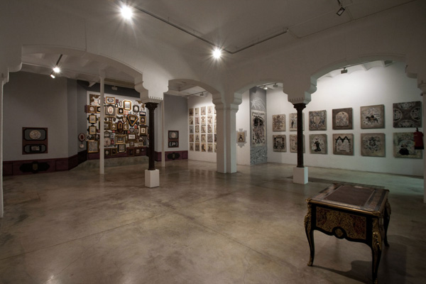 Interior histórico y contemporáneo de Delimbo Sevilla